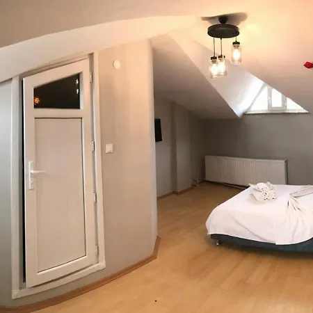 Zion Butik 2* Istanboel