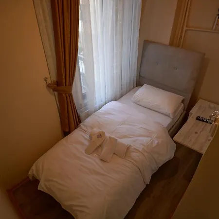 Zion Butik Hotel Istanboel